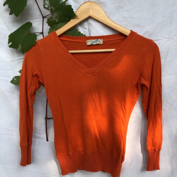 🔥Orange V-Neck Long-Sleeve Top💅🏻 - Picture 2 of 6